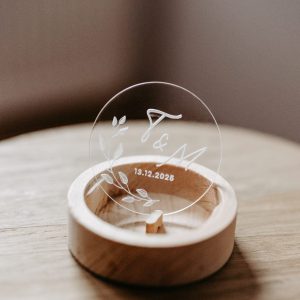 Ringbox aus Zirbe – personalisiert